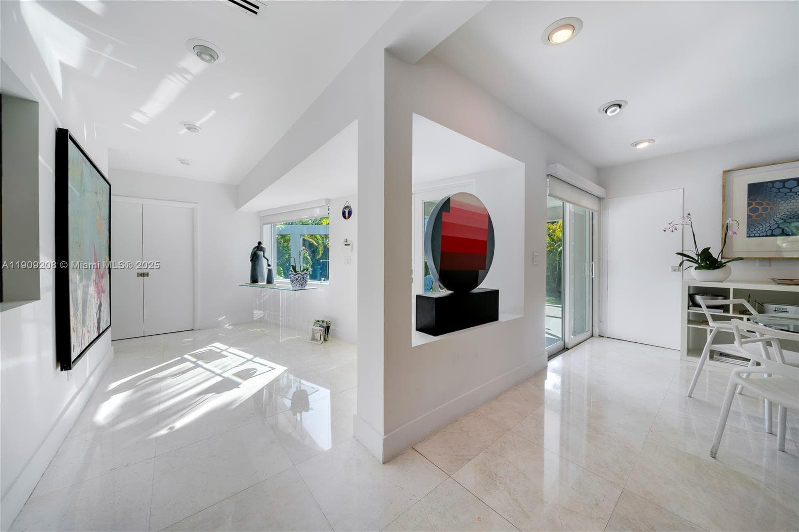 1616 S Bayshore Dr, Miami FL 33133 — 12