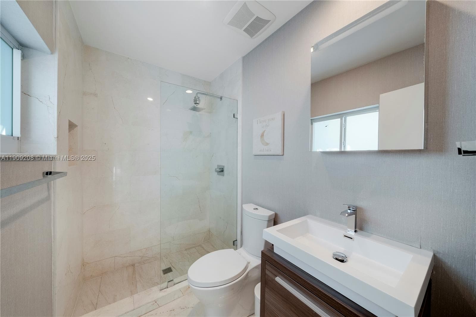 1616 S Bayshore Dr, Miami FL 33133 — 22