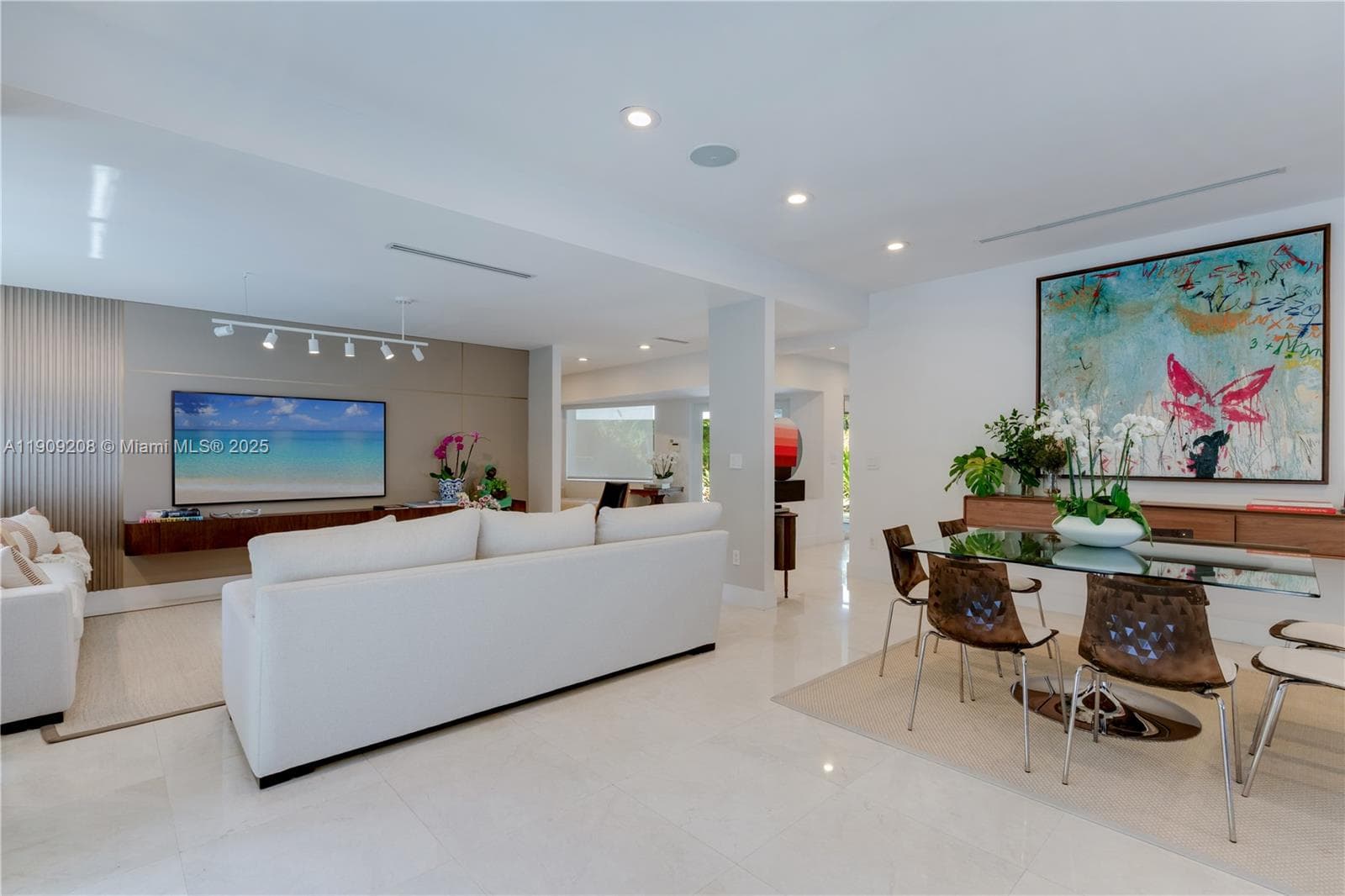 1616 S Bayshore Dr, Miami FL 33133 — 10