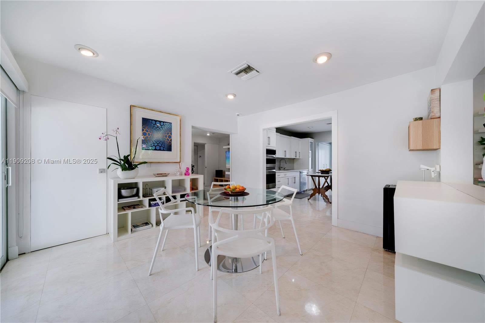 1616 S Bayshore Dr, Miami FL 33133 — 15