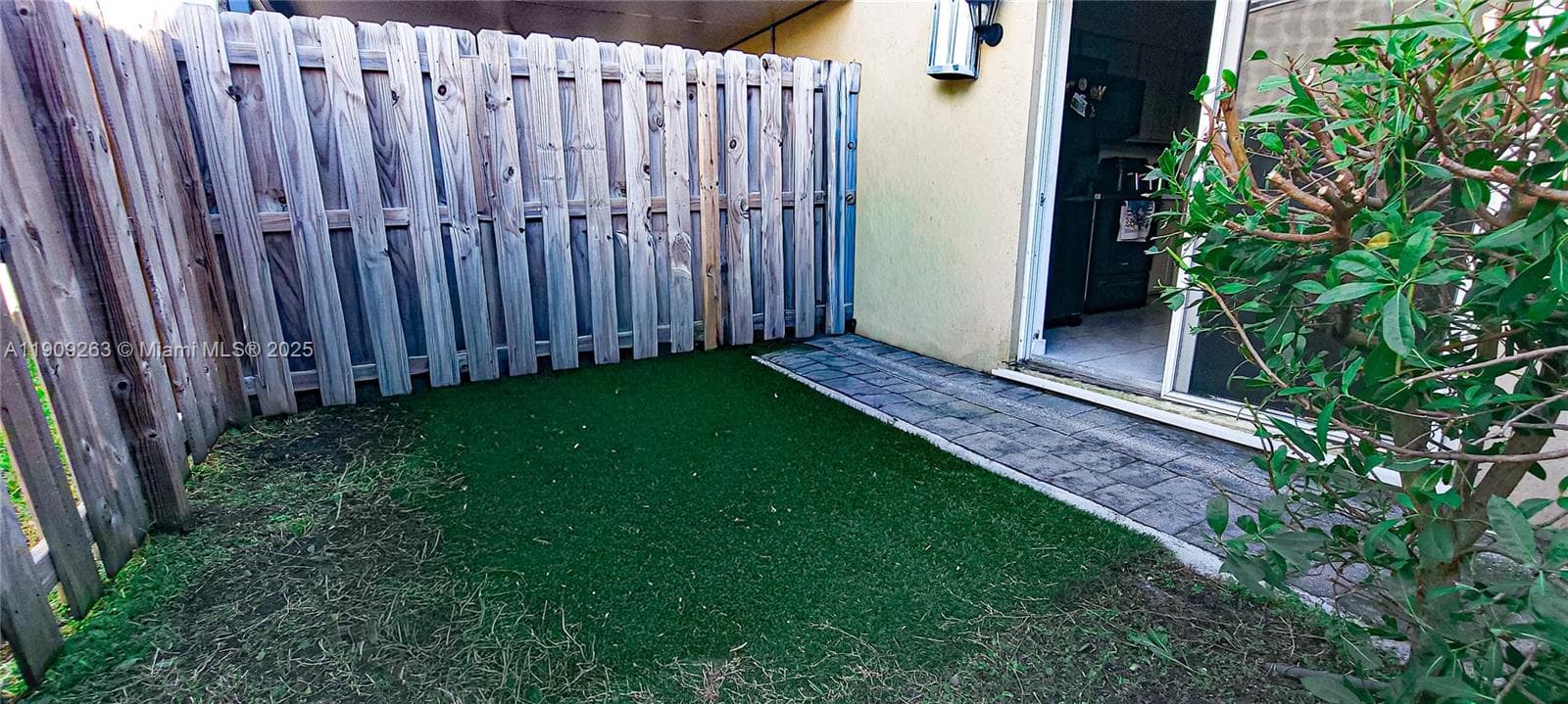 544 NE 5th St, Florida City FL 33034 — 20