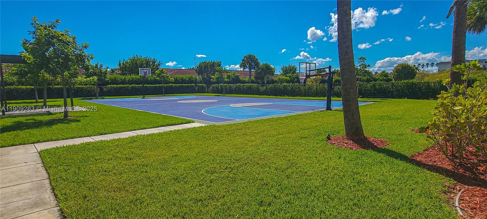 544 NE 5th St, Florida City FL 33034 — 24