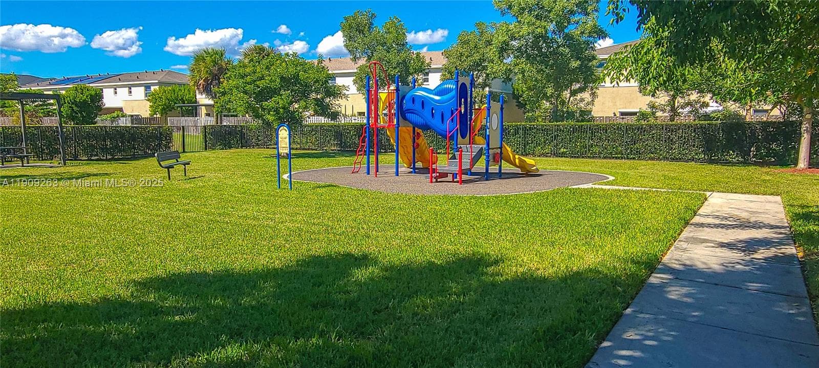 544 NE 5th St, Florida City FL 33034 — 25