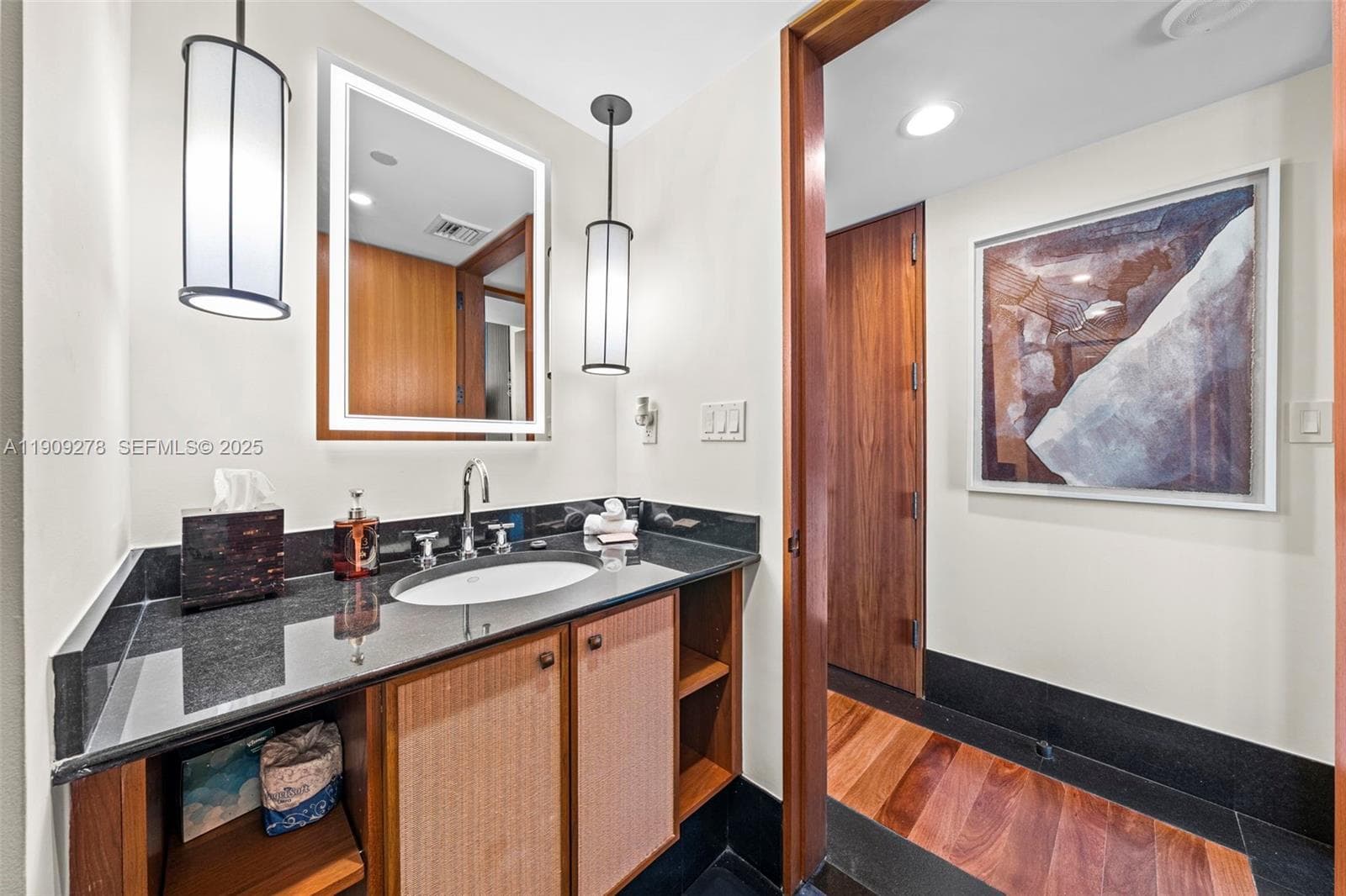 101 20th St # 3202, Miami Beach FL 33139 — 45