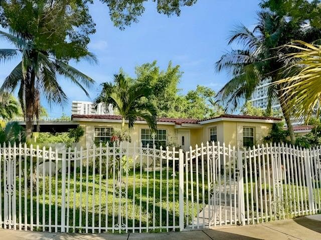 2701 SW 29th Ave, Miami FL 33133 — 3