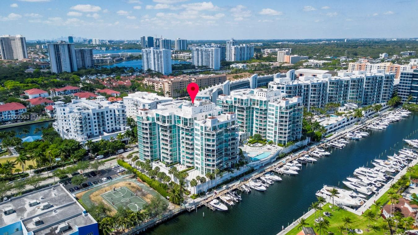 3131 NE 188th St # 1004, Aventura FL 33180 — 50