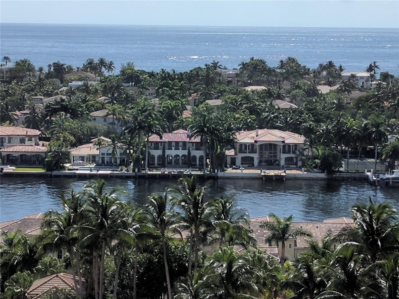 21055 Yacht Club Dr # 1602, Aventura FL 33180 — 2