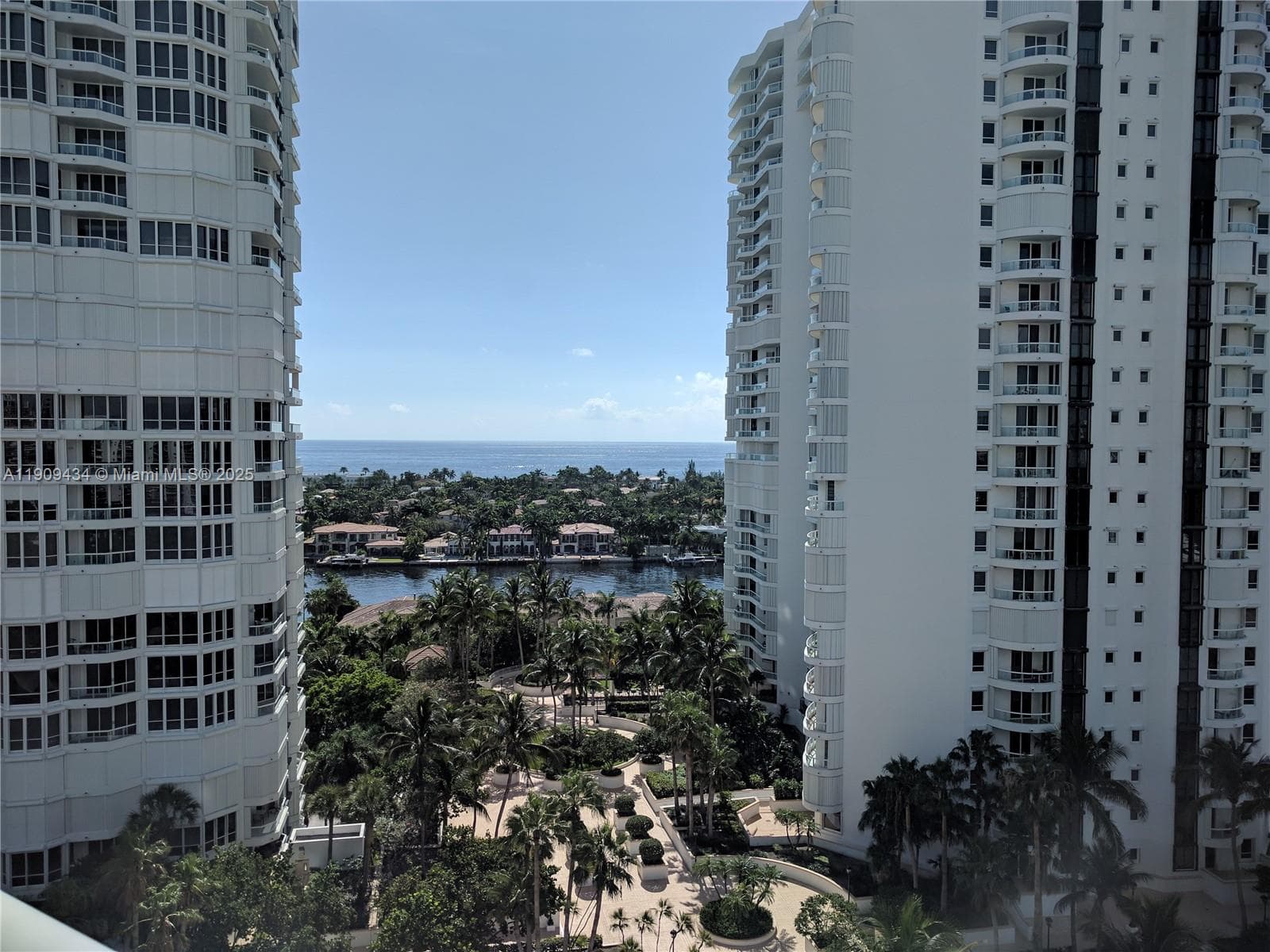 21055 Yacht Club Dr # 1602, Aventura FL 33180 — 3