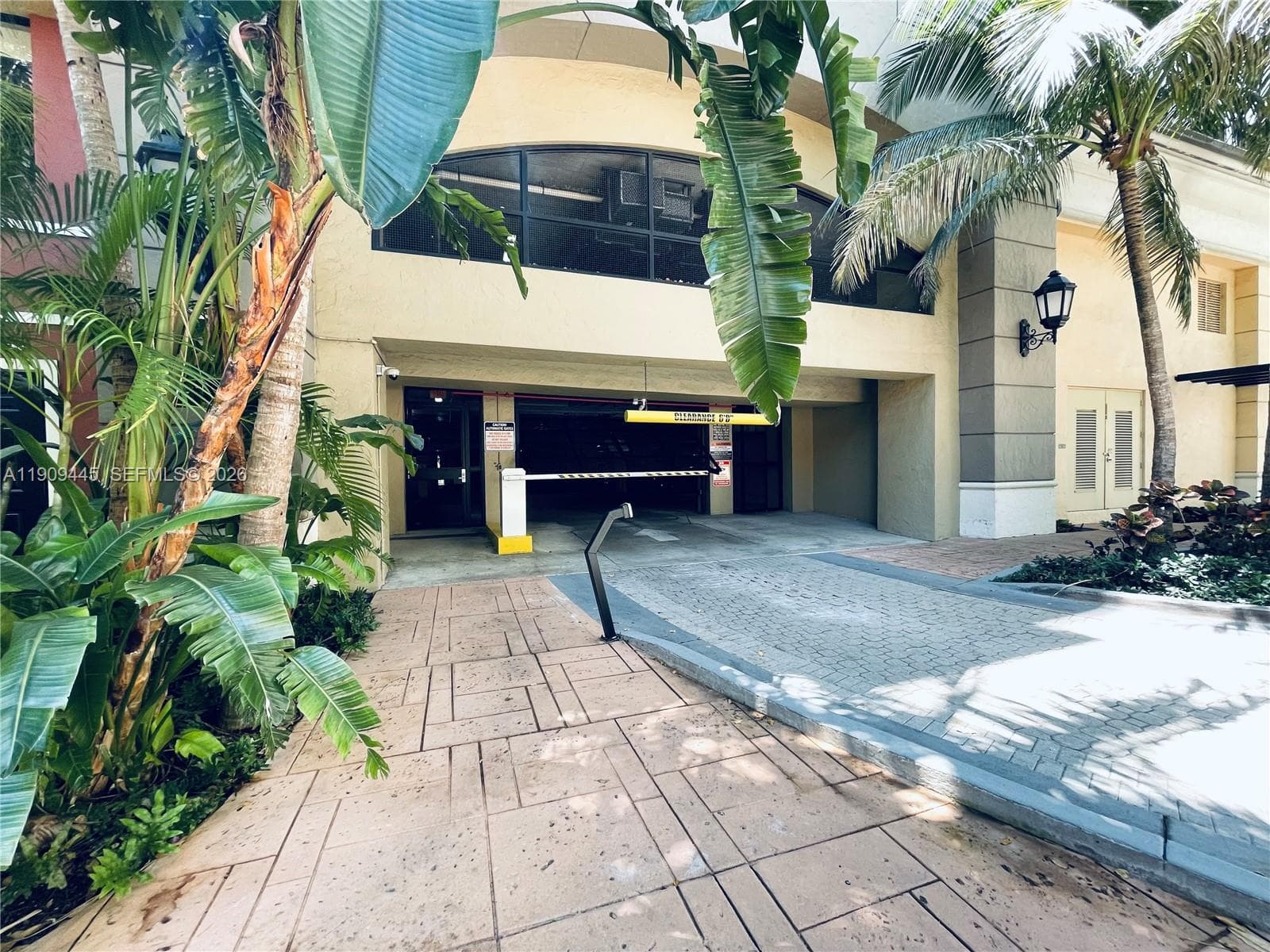 888 S Douglas Rd # 119, Coral Gables FL 33134 — 34