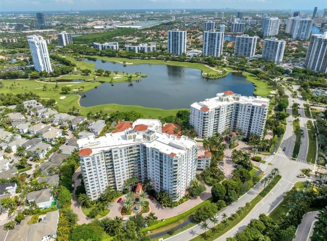 19900 E Country Club Dr # 318, Aventura FL 33180 — 32
