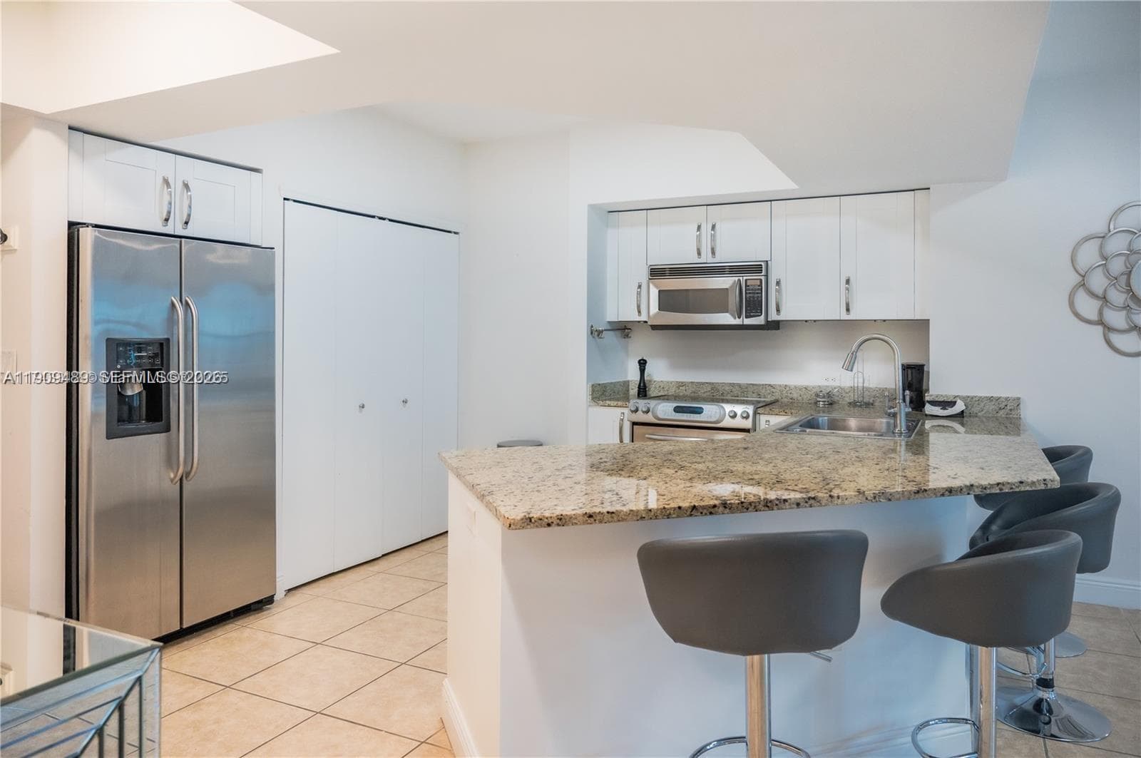 19900 E Country Club Dr # 318, Aventura FL 33180 — 1
