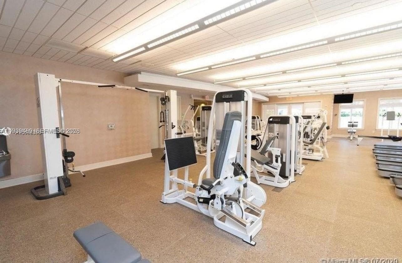 19900 E Country Club Dr # 318, Aventura FL 33180 — 24