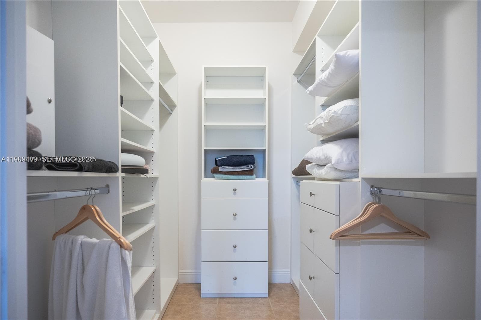 19900 E Country Club Dr # 318, Aventura FL 33180 — 10