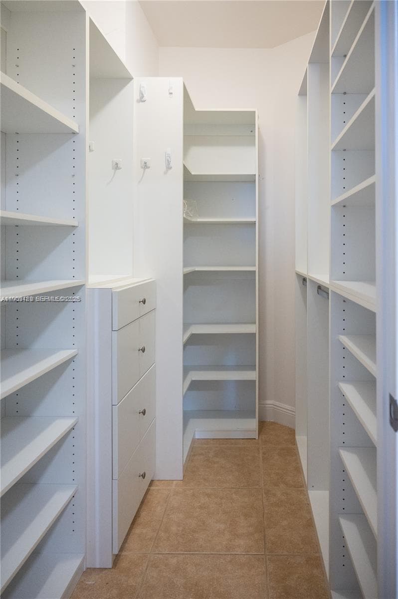 19900 E Country Club Dr # 318, Aventura FL 33180 — 15