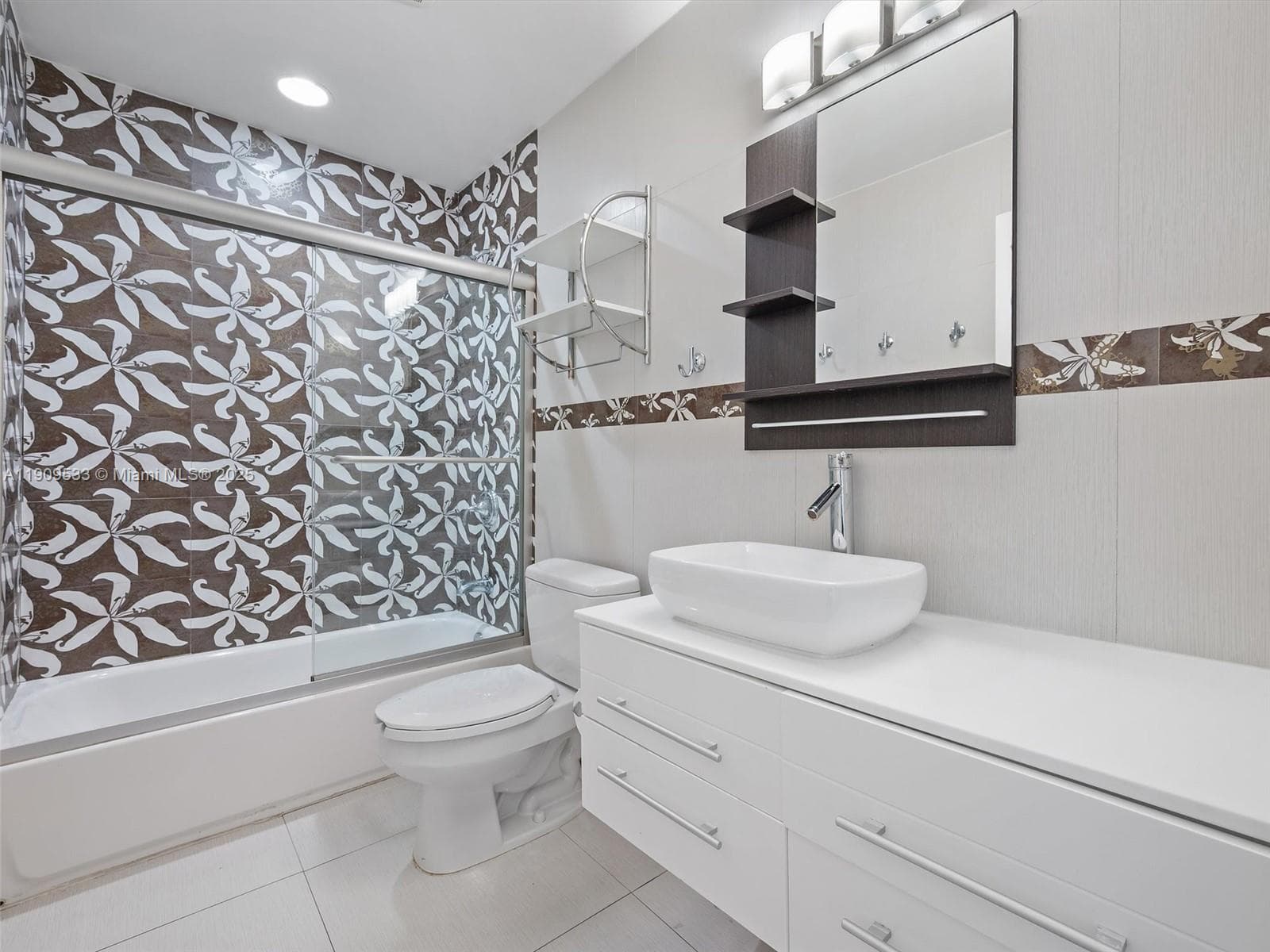 19116 Fisher Island Dr # 19116, Miami Beach FL 33109 — 21