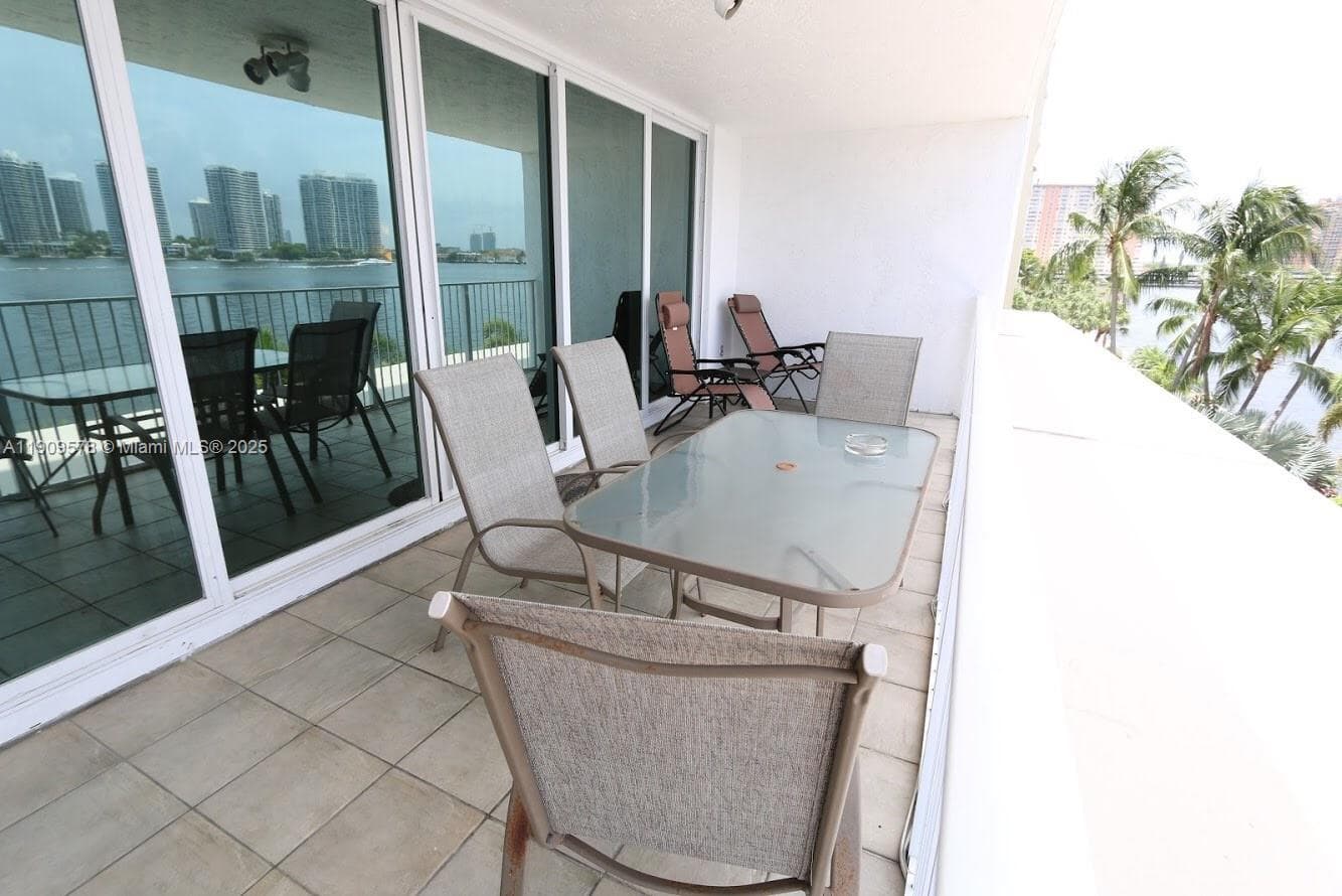 17800 N Bay Rd # 404, Sunny Isles Beach FL 33160 — 21