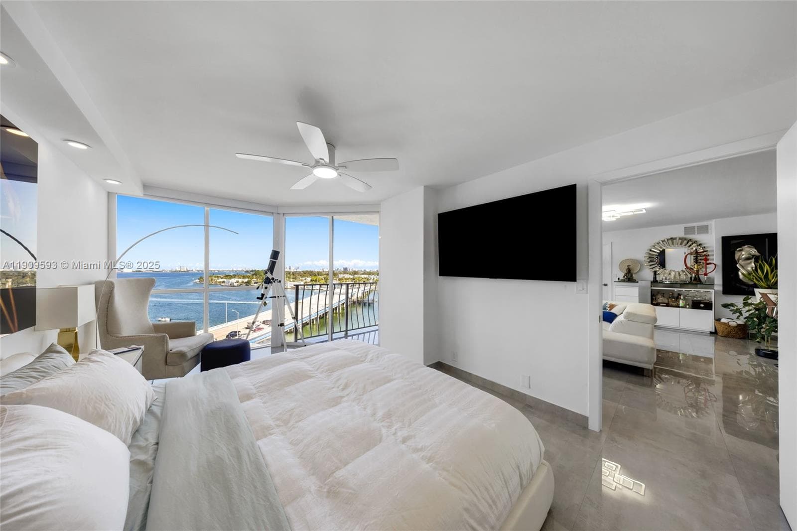 7601 E Treasure Dr # 1216, North Bay Village FL 33141 — 12