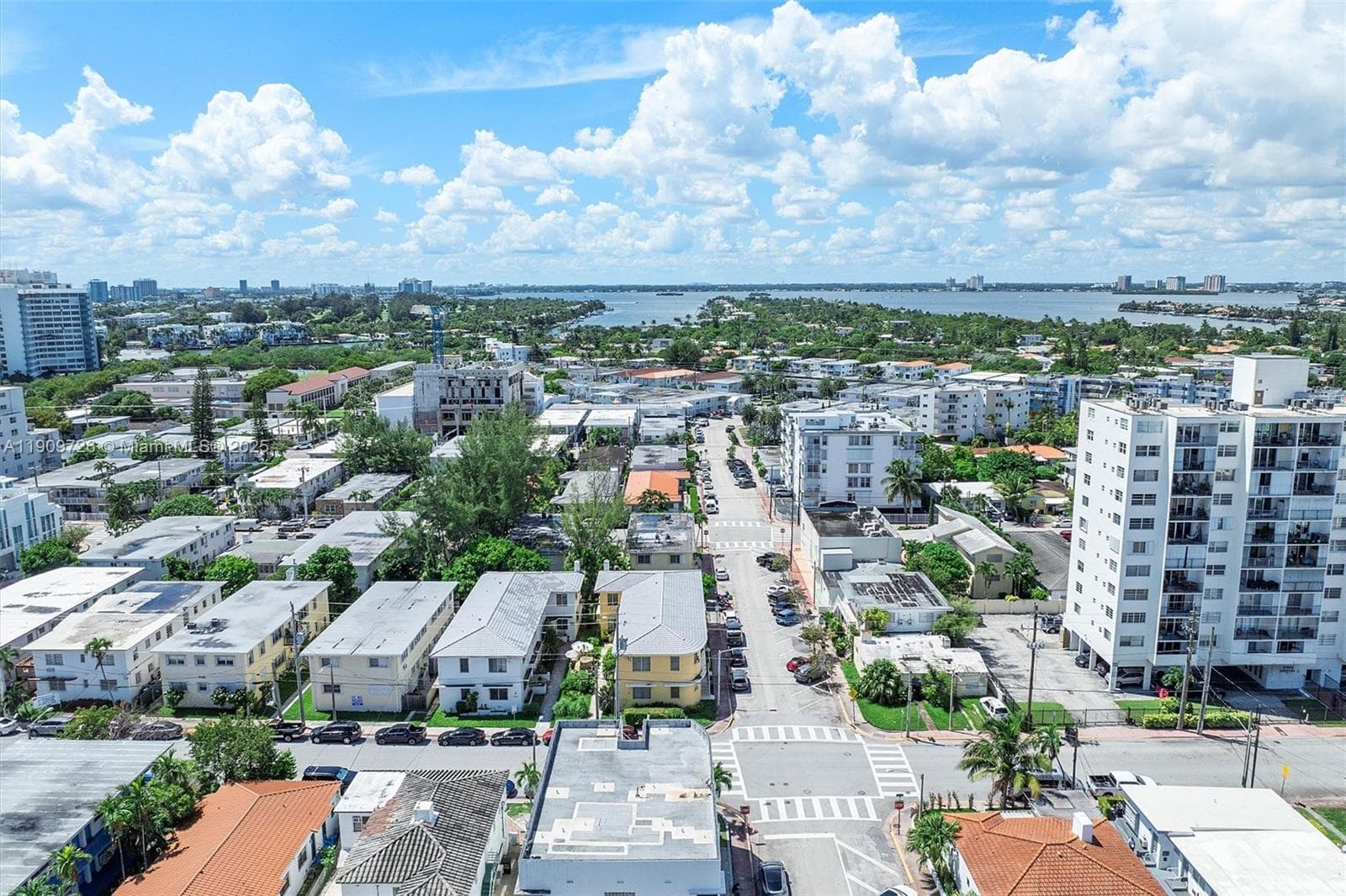 420 78th St, Miami Beach FL 33141 — 43