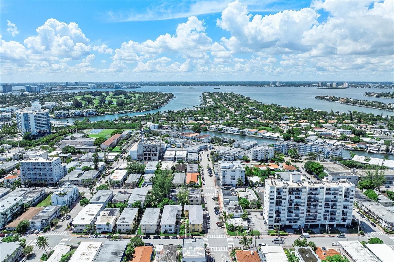 420 78th St, Miami Beach FL 33141 — 36
