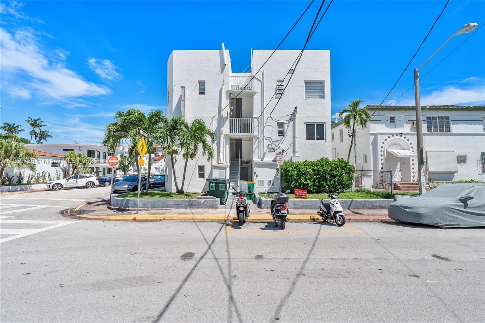 420 78th St, Miami Beach FL 33141 — 30