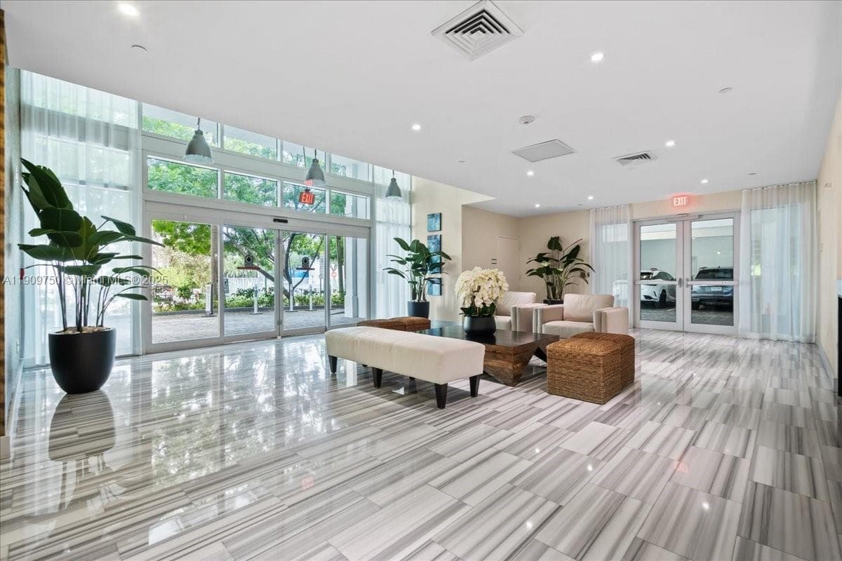 3030 NE 188 Street # 604, Aventura FL 33180 — 16