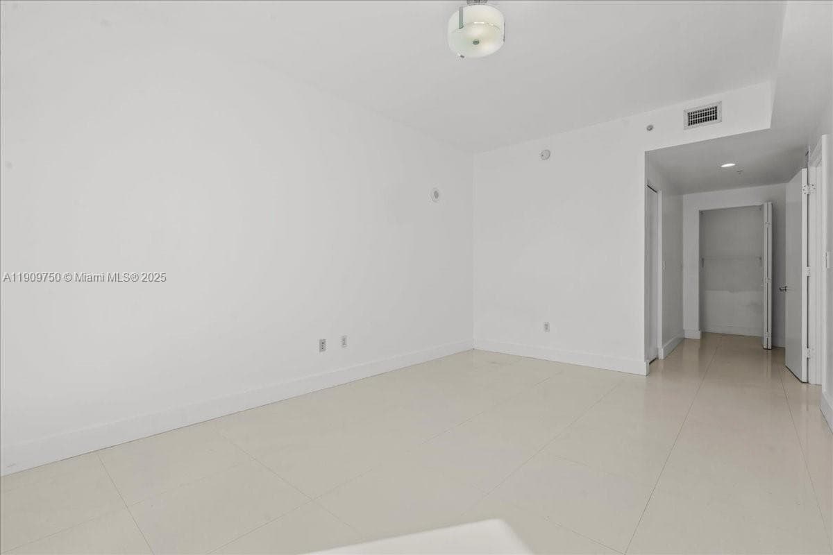3030 NE 188 Street # 604, Aventura FL 33180 — 5