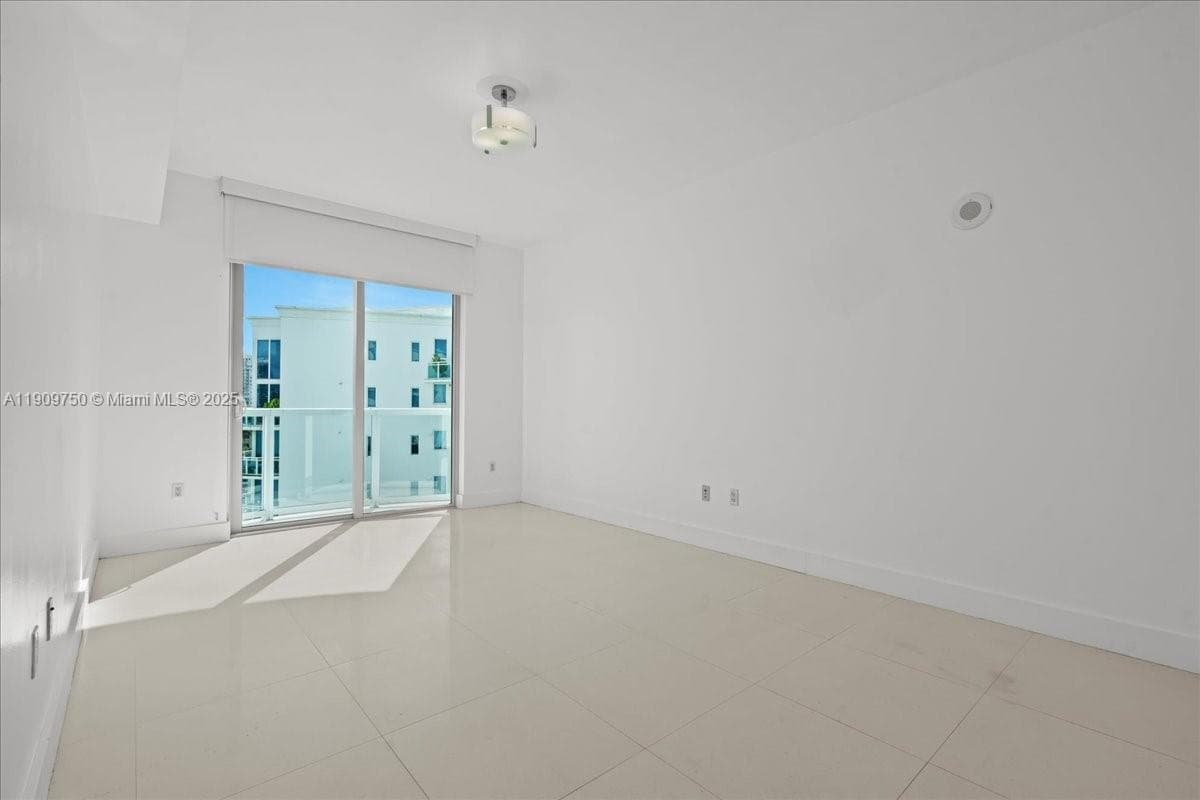 3030 NE 188 Street # 604, Aventura FL 33180 — 8