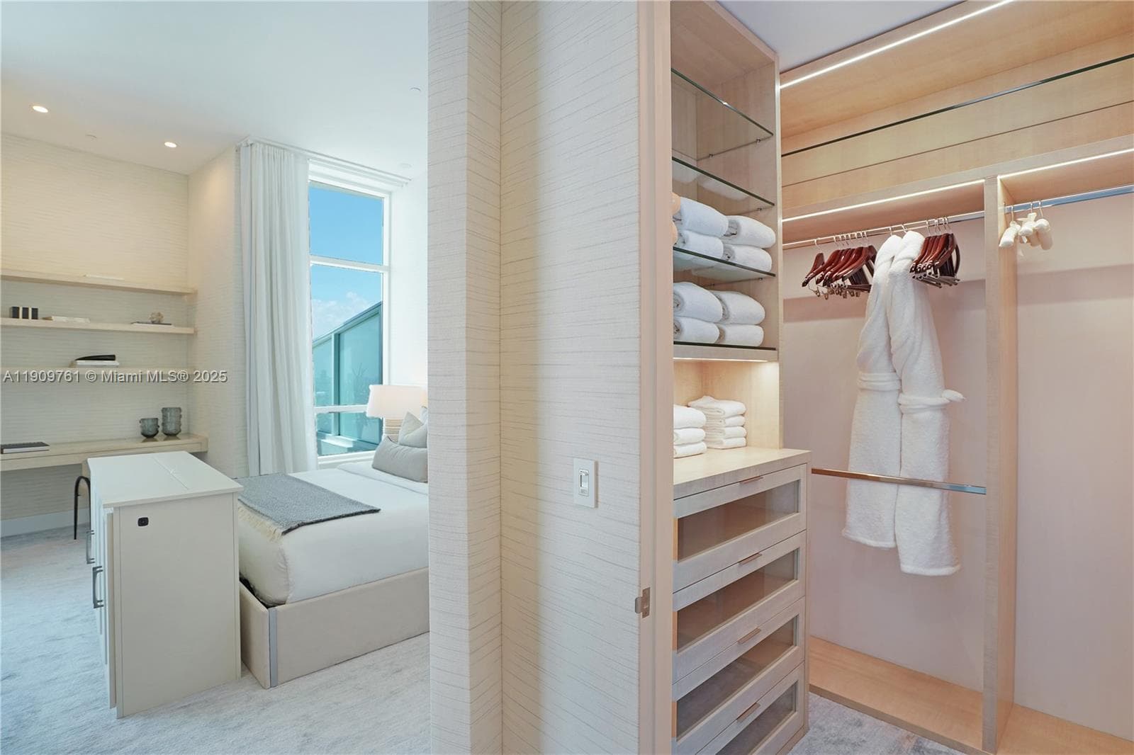 4401 Collins Ave, Miami Beach FL 33140 — 52