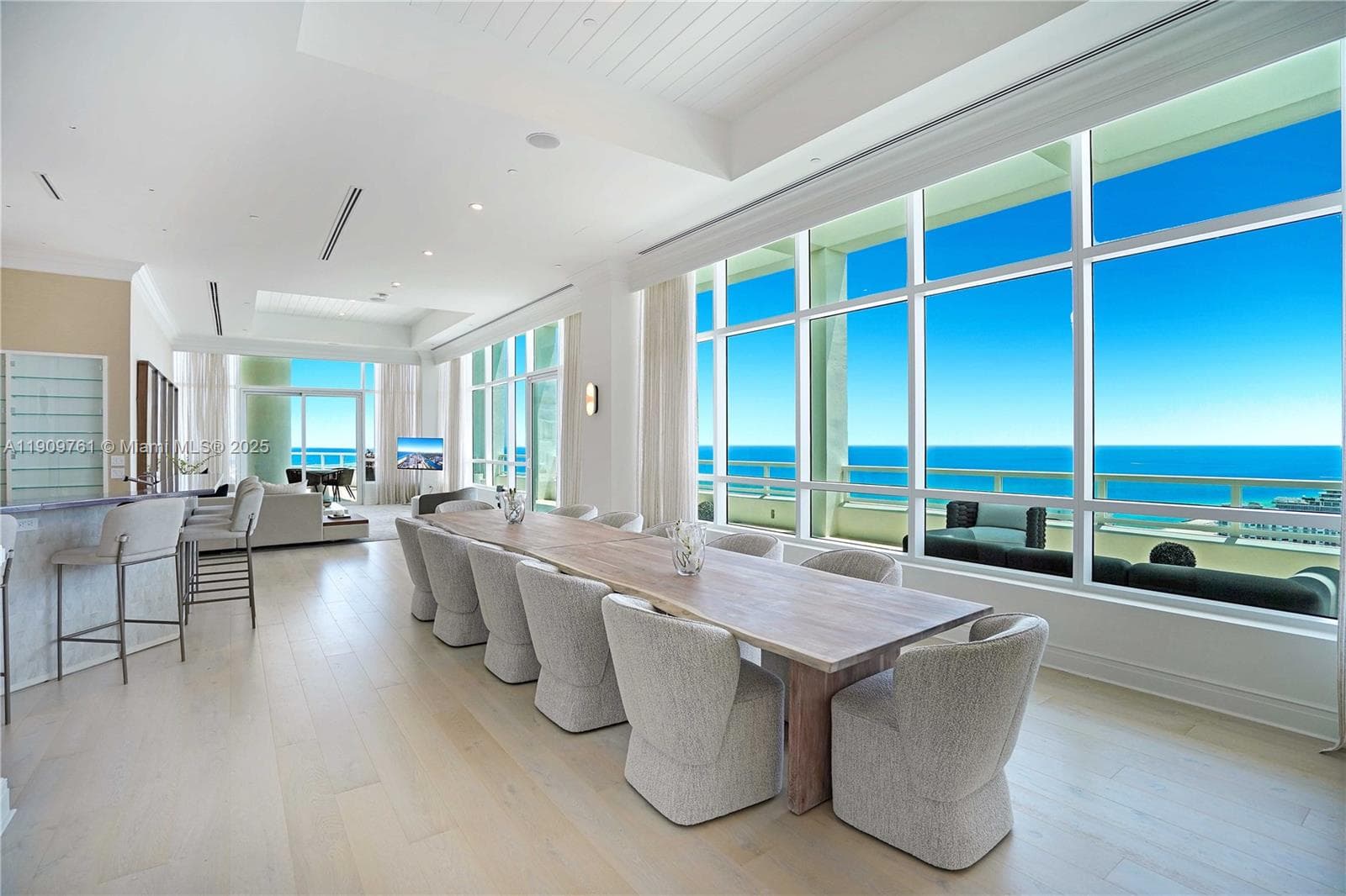 4401 Collins Ave, Miami Beach FL 33140 — 16