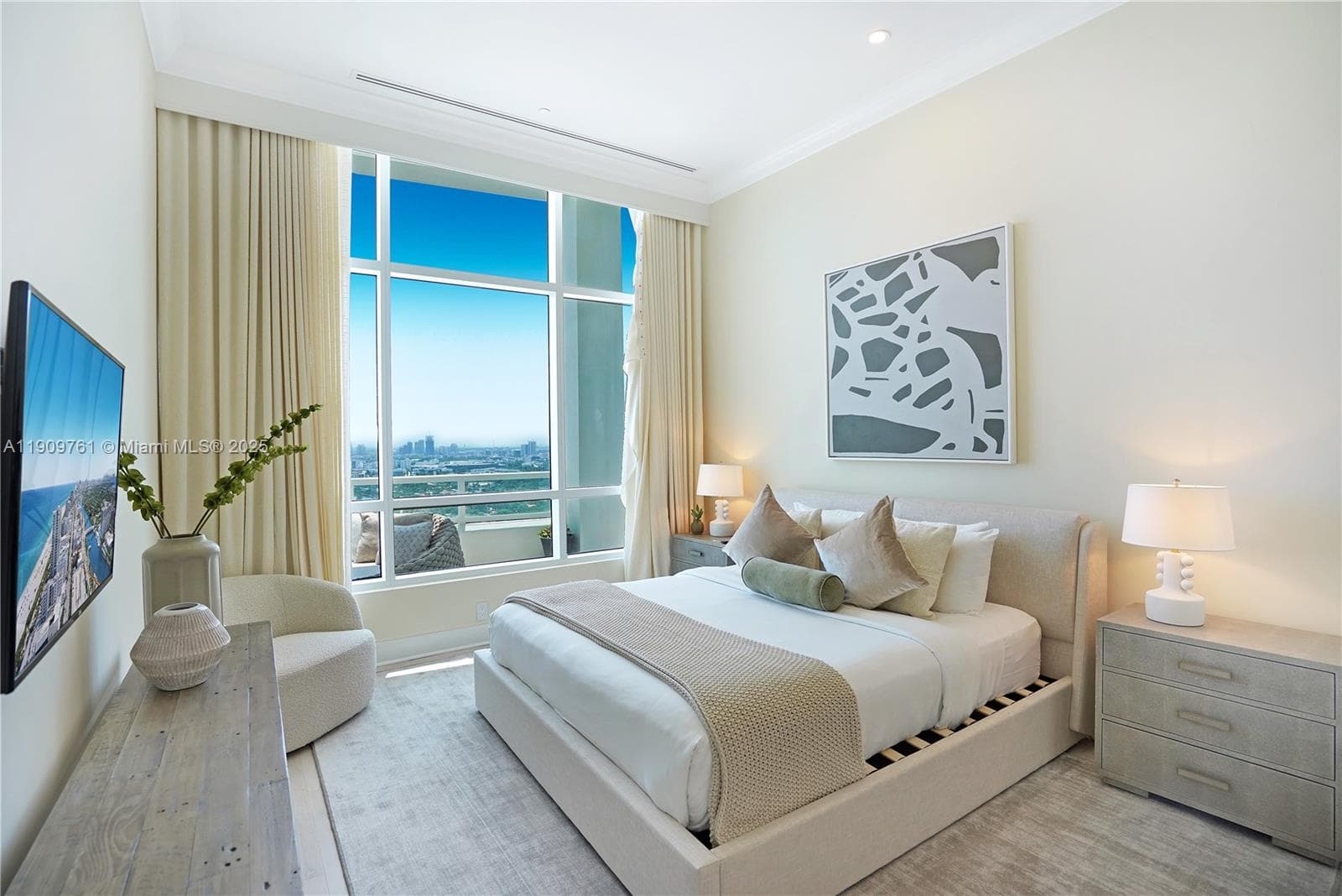 4401 Collins Ave, Miami Beach FL 33140 — 57