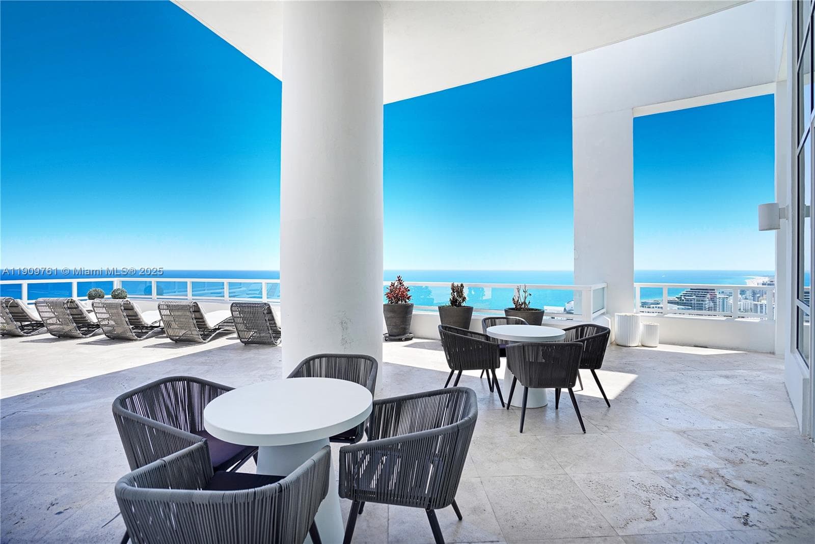 4401 Collins Ave, Miami Beach FL 33140 — 7