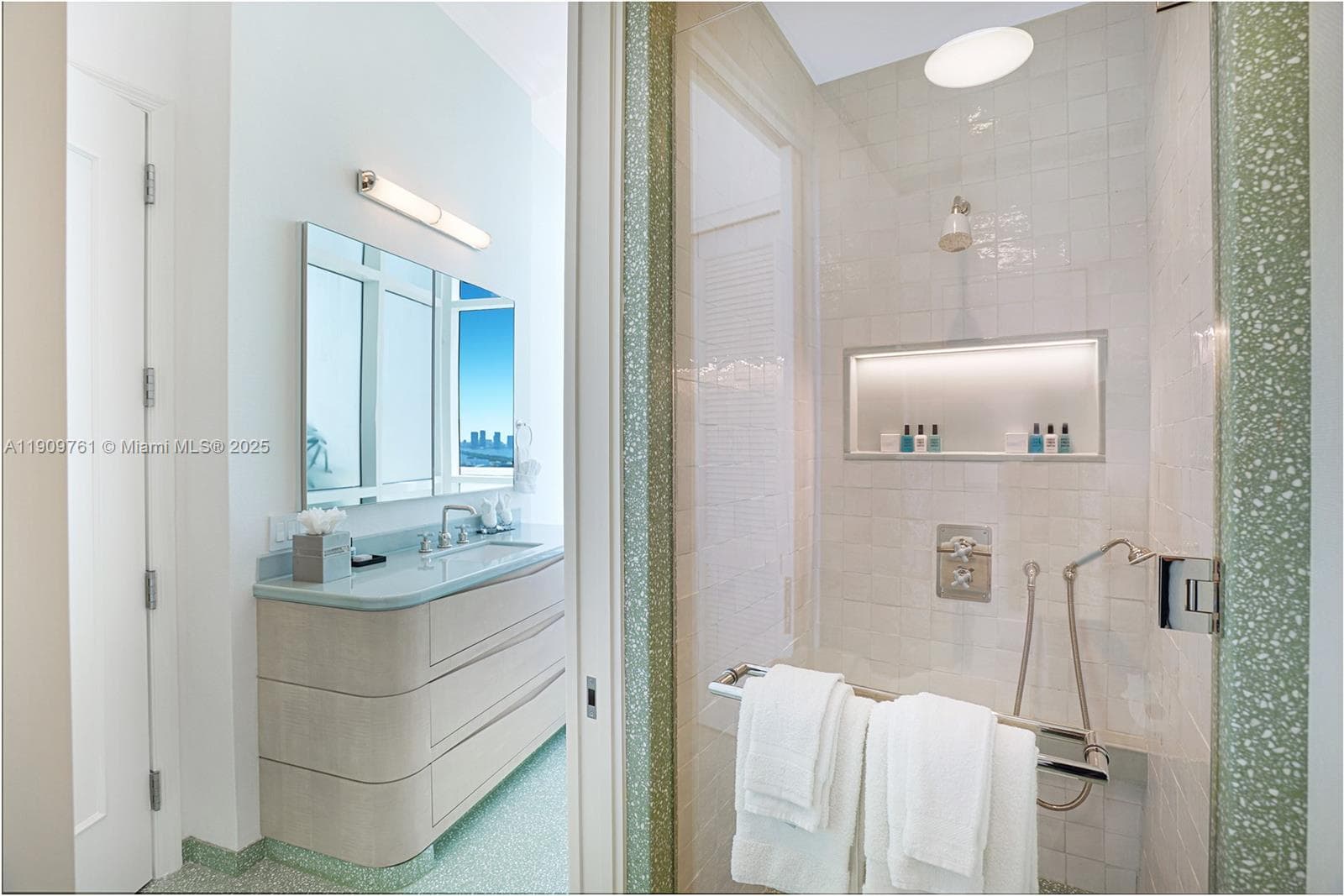 4401 Collins Ave, Miami Beach FL 33140 — 67