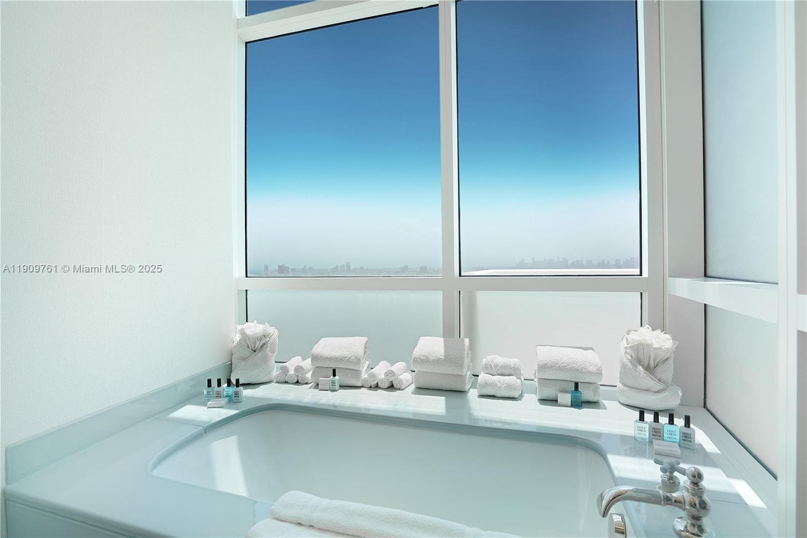 4401 Collins Ave, Miami Beach FL 33140 — 69