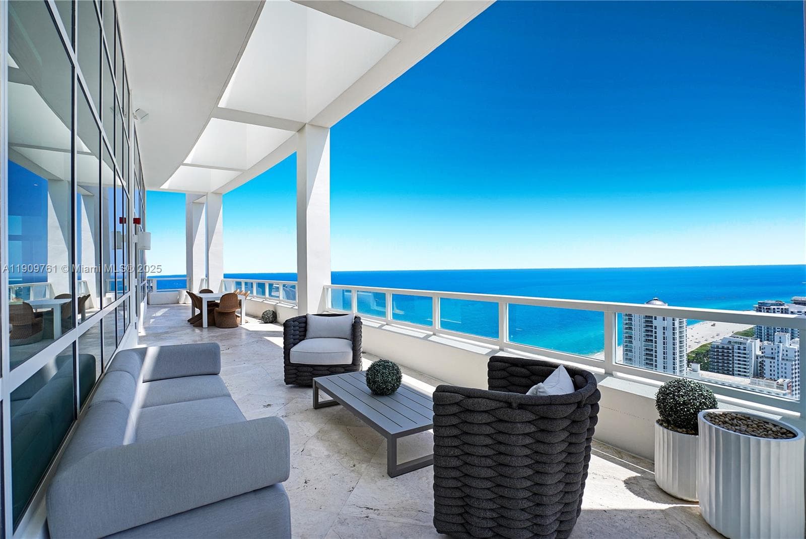 4401 Collins Ave, Miami Beach FL 33140 — 38