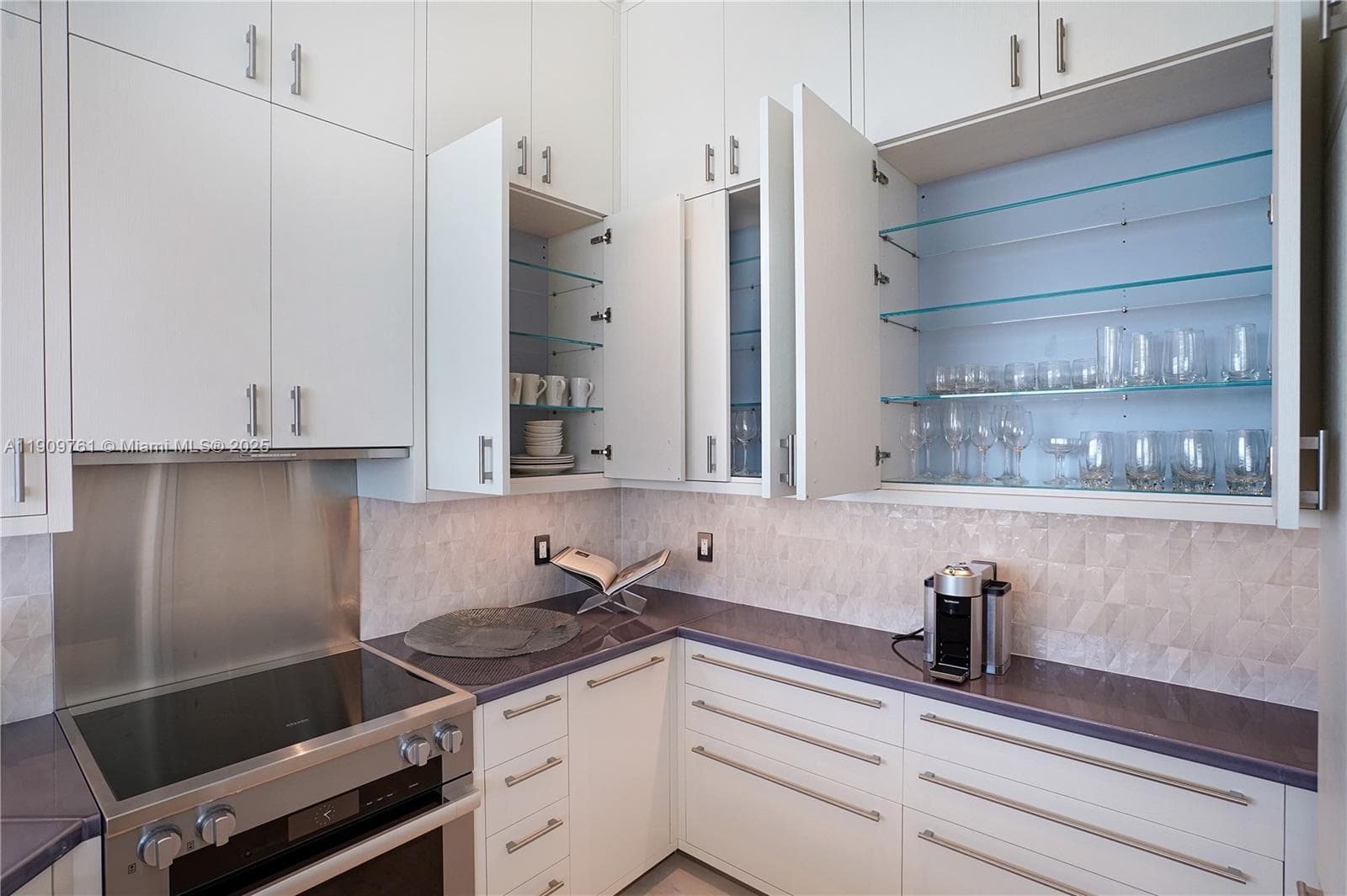 4401 Collins Ave, Miami Beach FL 33140 — 33