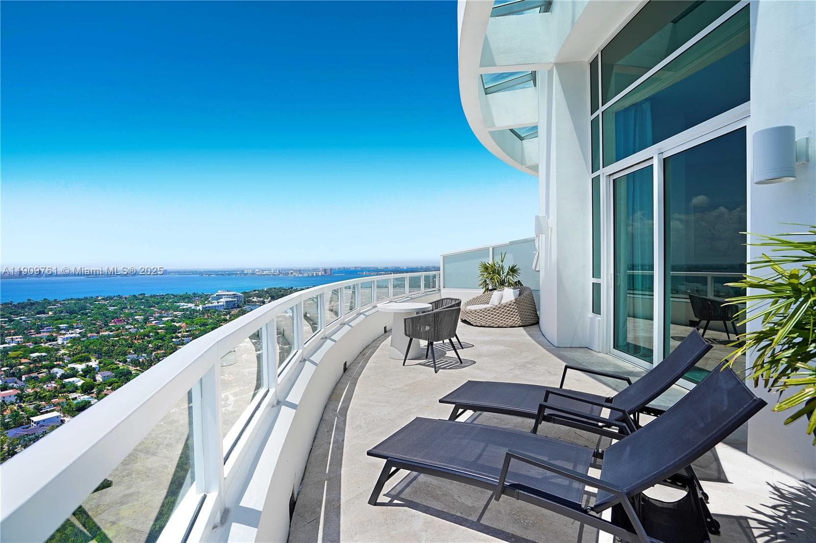 4401 Collins Ave, Miami Beach FL 33140 — 41