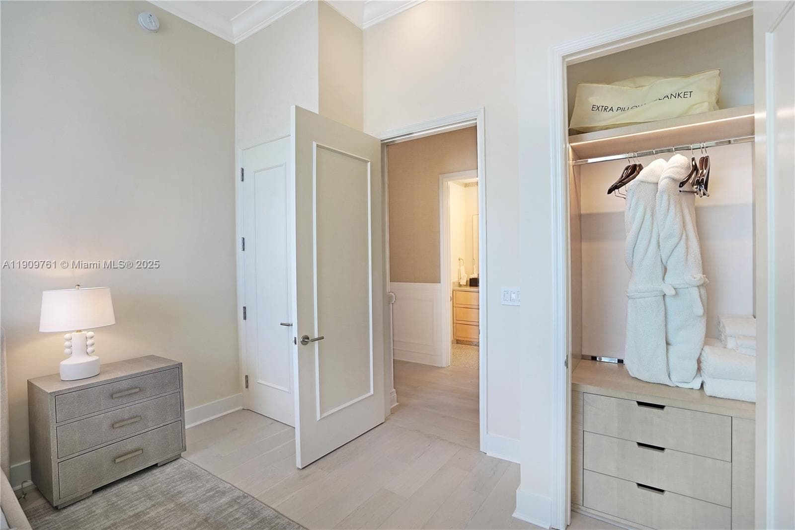 4401 Collins Ave, Miami Beach FL 33140 — 59