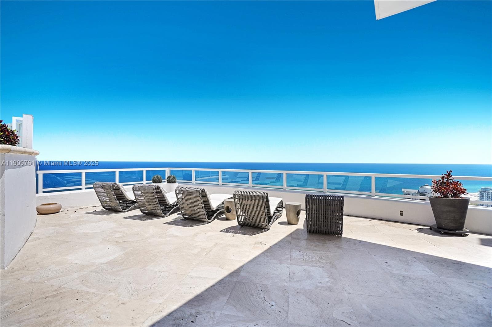 4401 Collins Ave, Miami Beach FL 33140 — 4