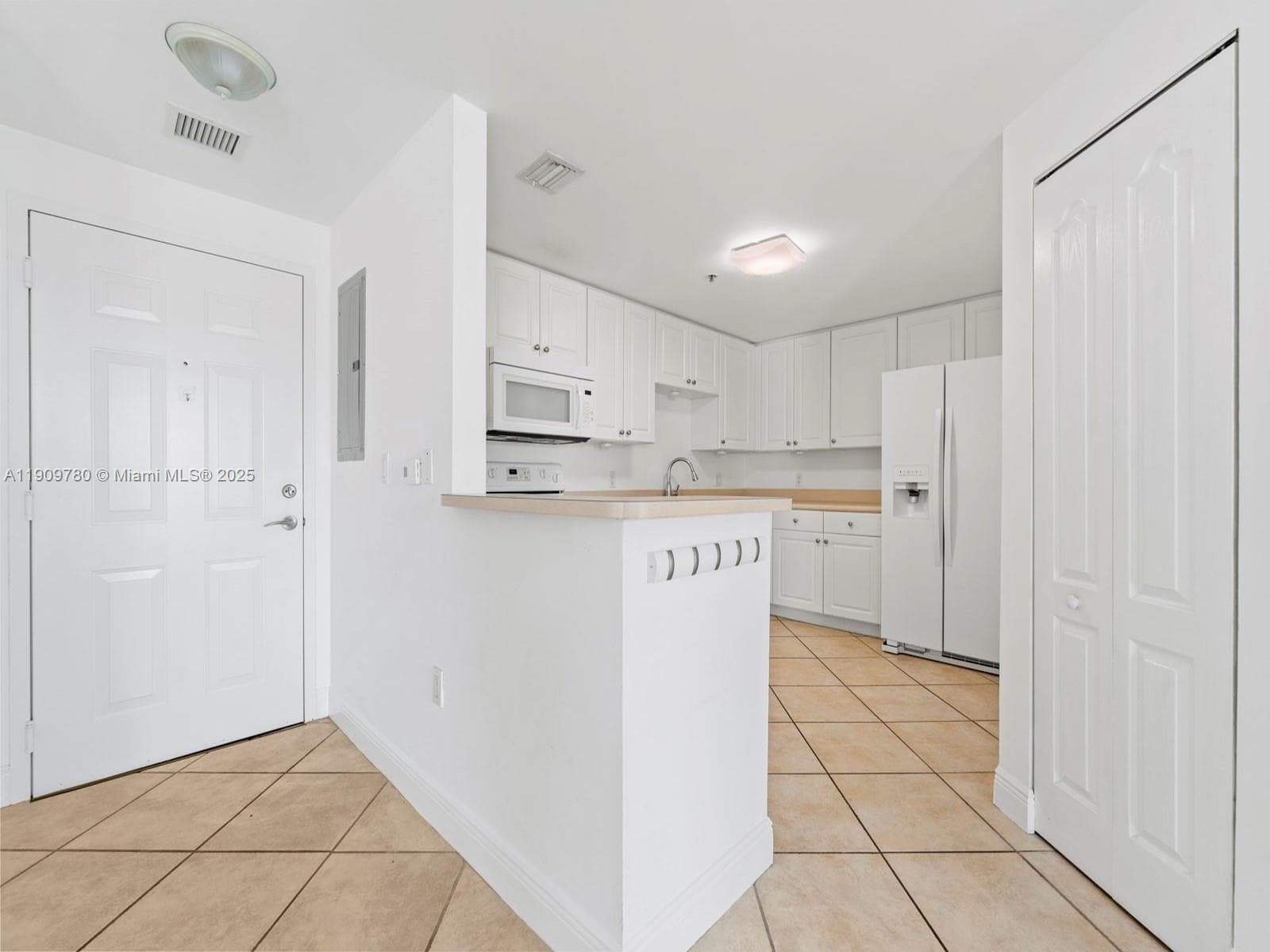 1627 SW 37th Ave # 1103, Miami FL 33145 — 9
