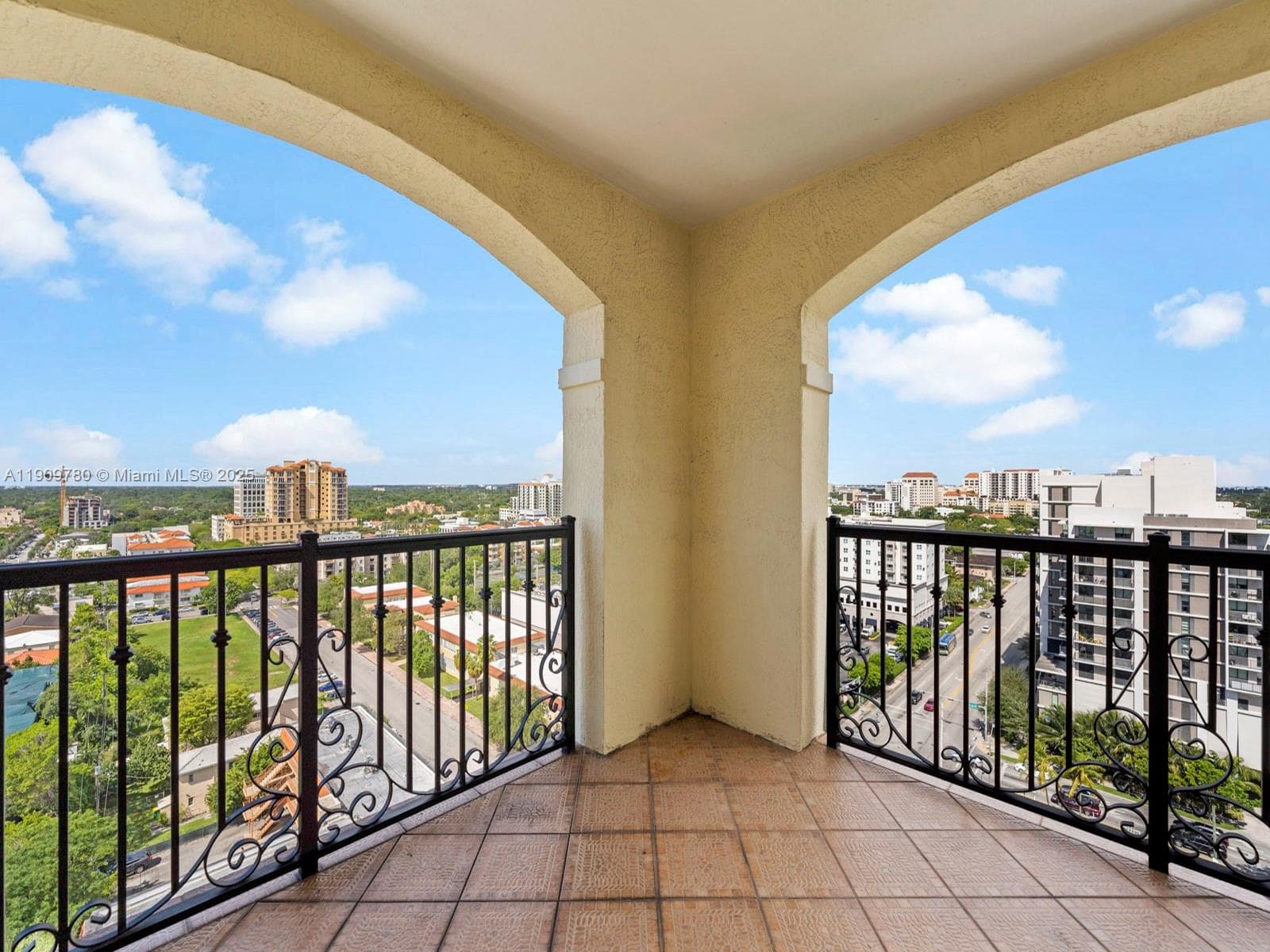 1627 SW 37th Ave # 1103, Miami FL 33145 — 18