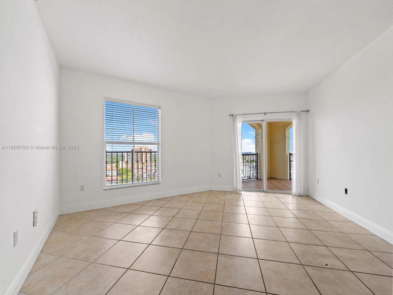 1627 SW 37th Ave # 1103, Miami FL 33145 — 4