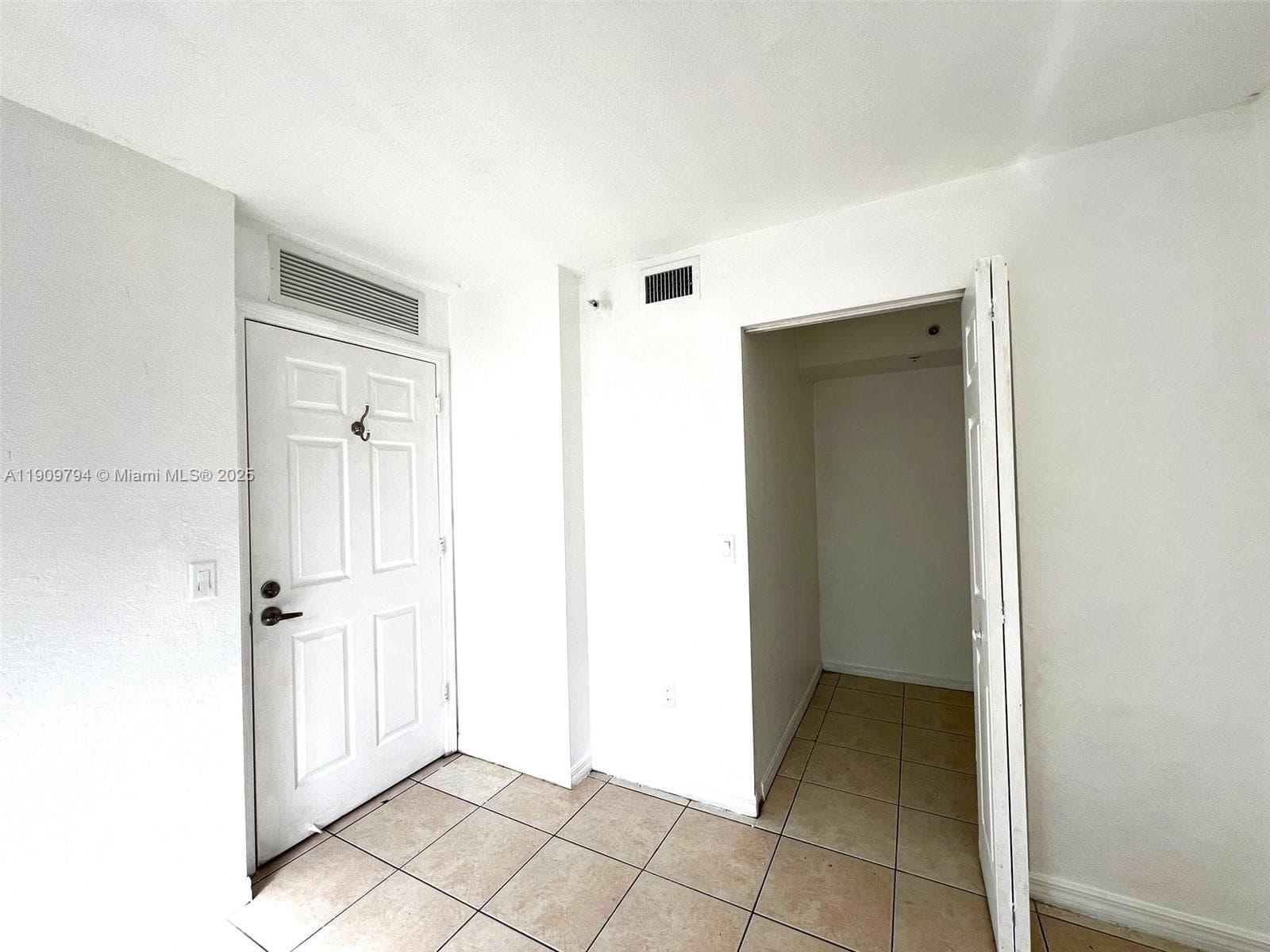 13820 NE 3rd Ct # 109, North Miami FL 33161 — 2