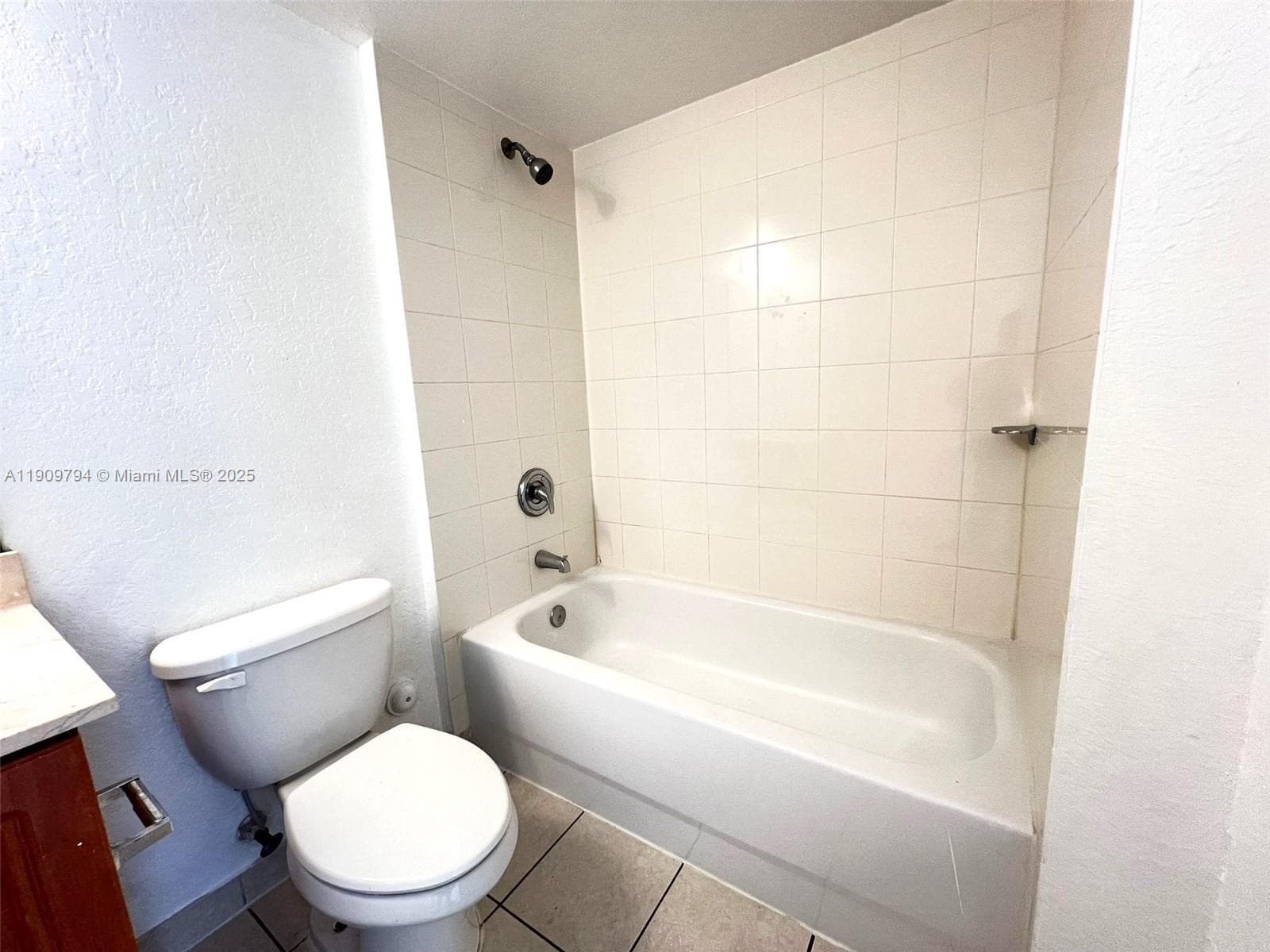 13820 NE 3rd Ct # 109, North Miami FL 33161 — 1
