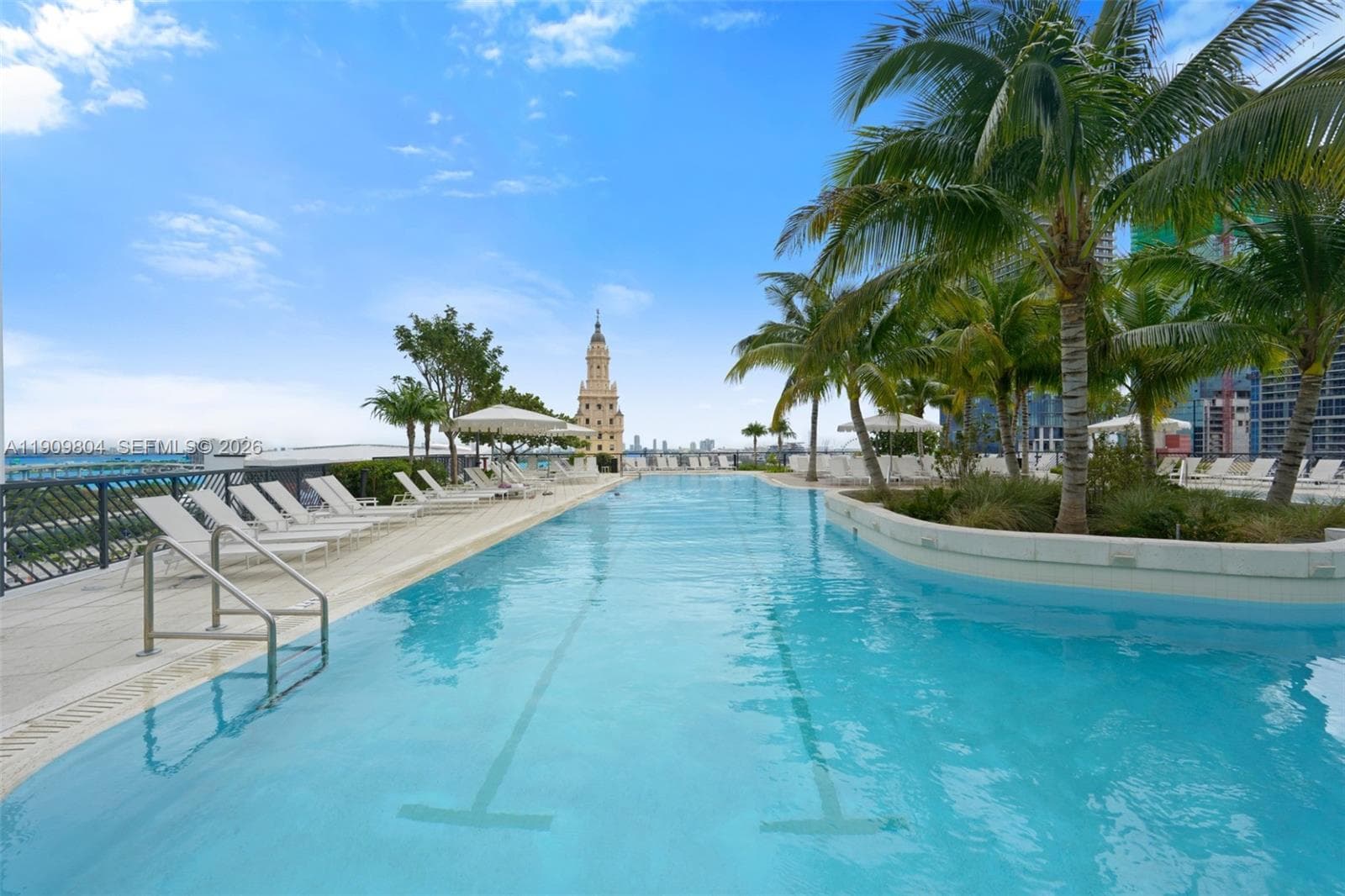 159 NE 6th St # 3706, Miami FL 33132 — 13