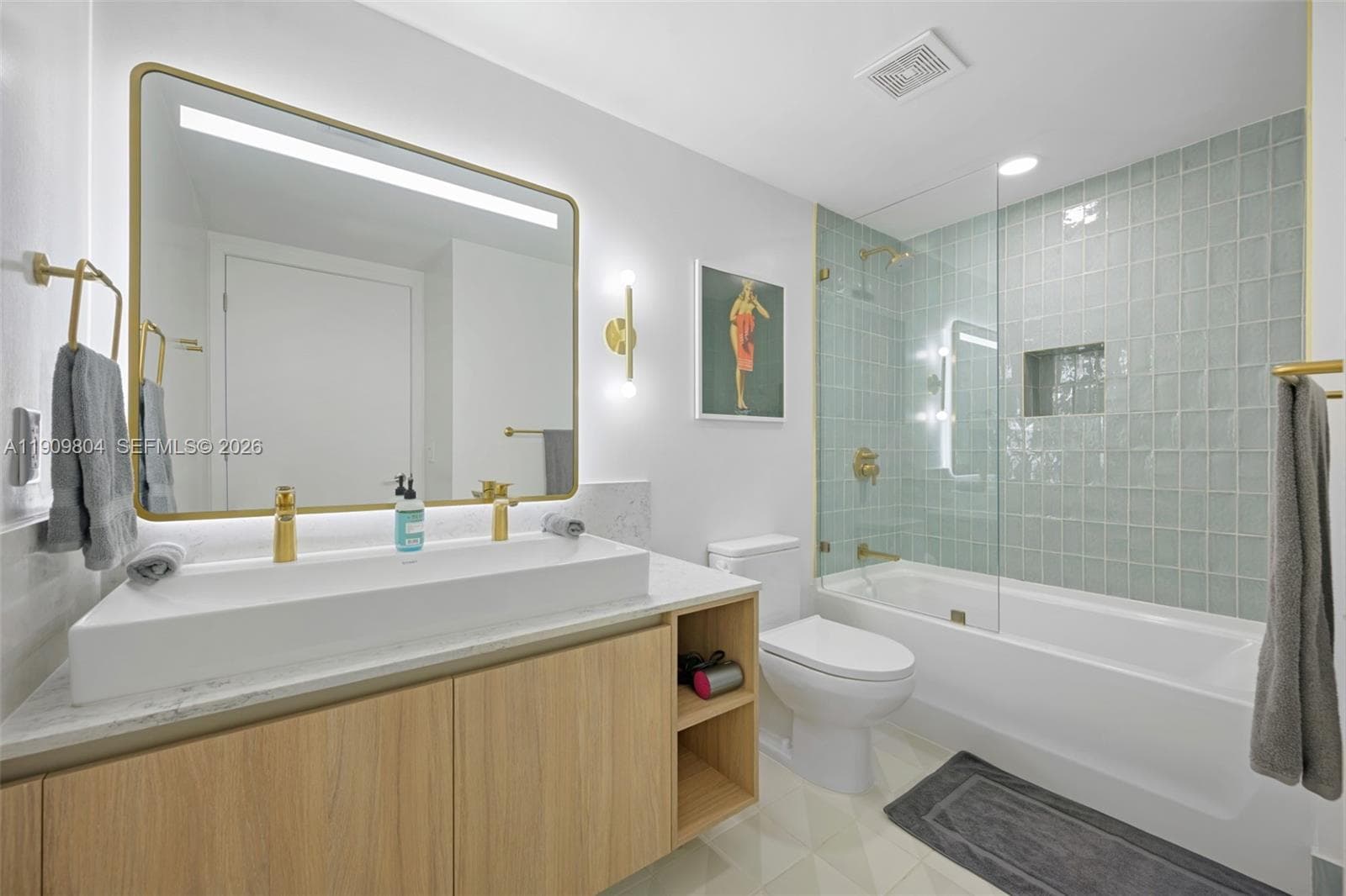 159 NE 6th St # 3706, Miami FL 33132 — 7