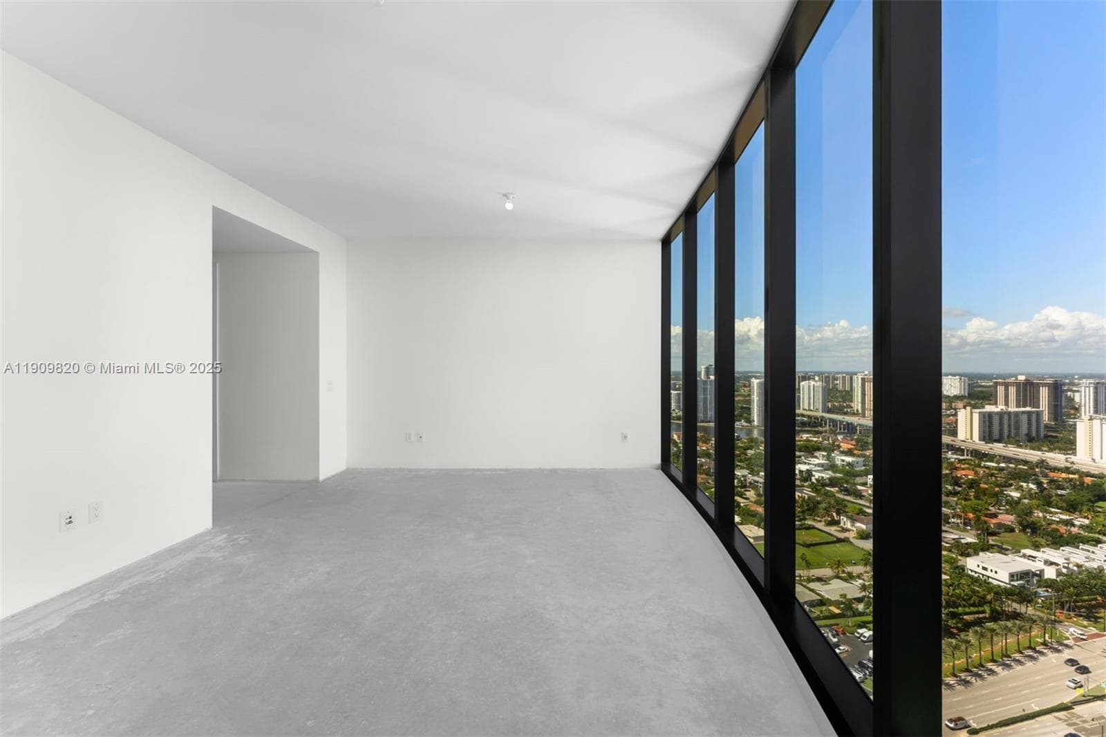 18555 Collins Ave # 3205, Sunny Isles Beach FL 33160 — 24