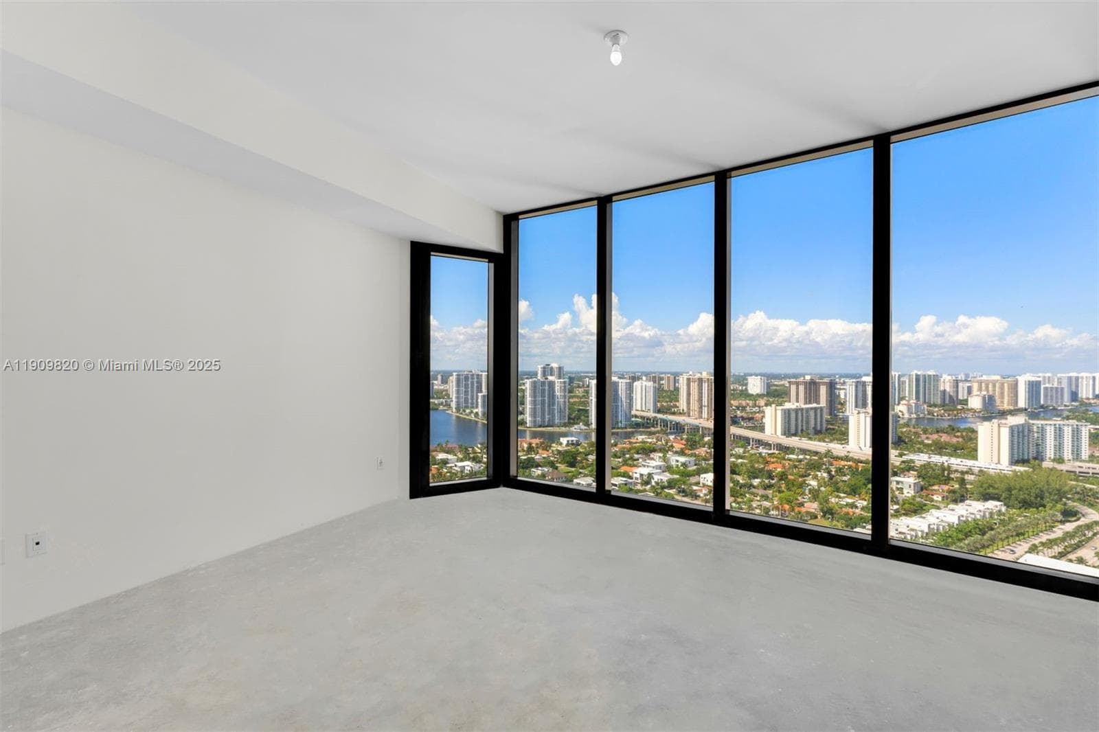 18555 Collins Ave # 3205, Sunny Isles Beach FL 33160 — 35
