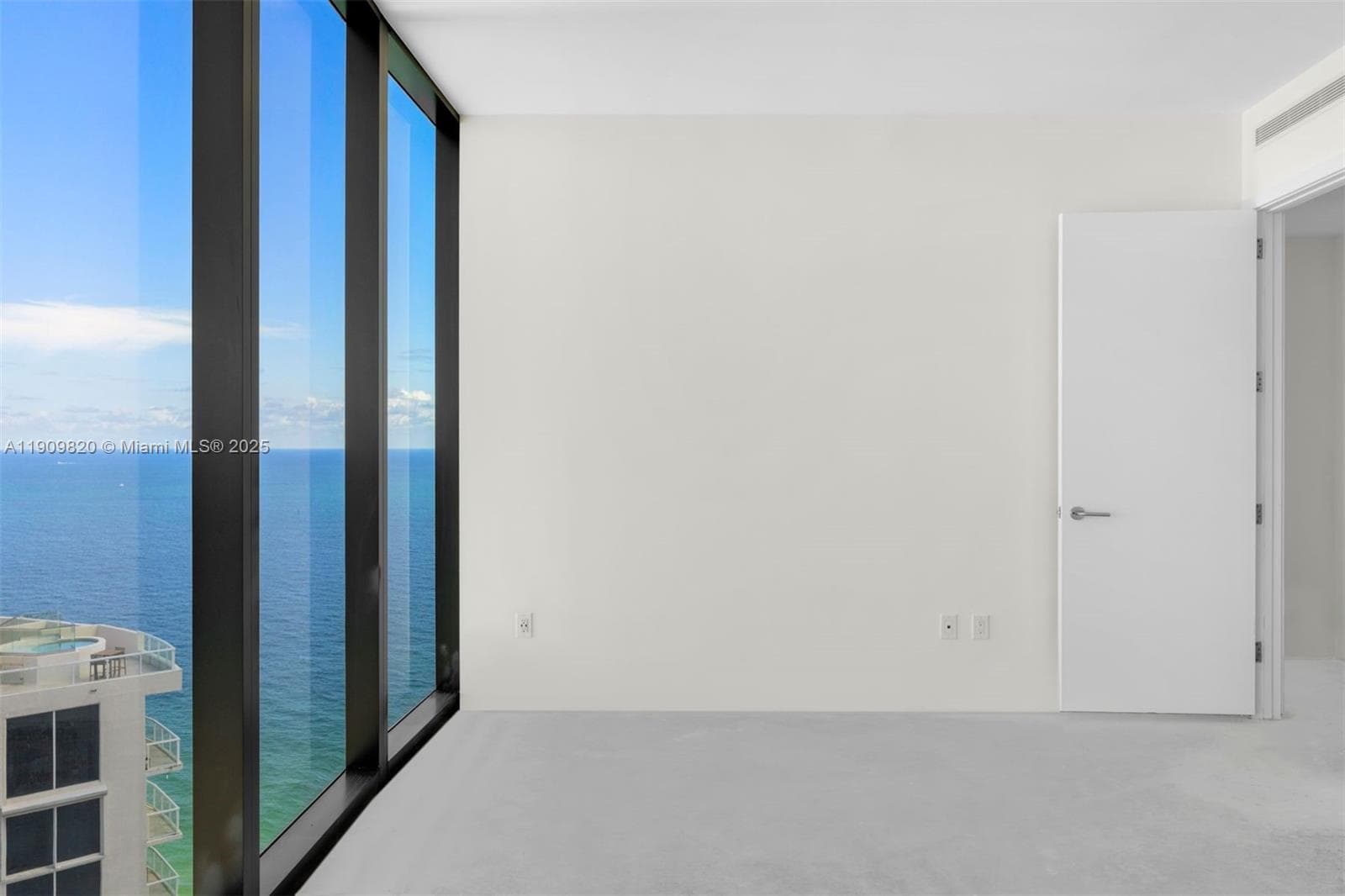 18555 Collins Ave # 3205, Sunny Isles Beach FL 33160 — 31