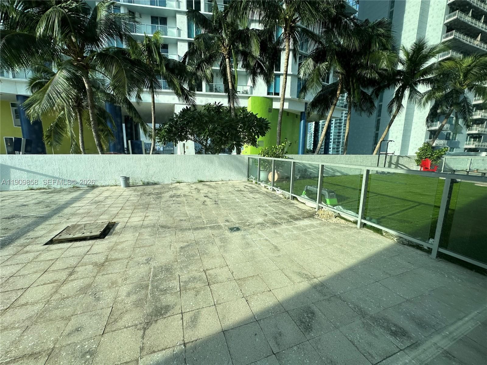 175 SW 7 ST # 1101, Miami FL 33130 — 17