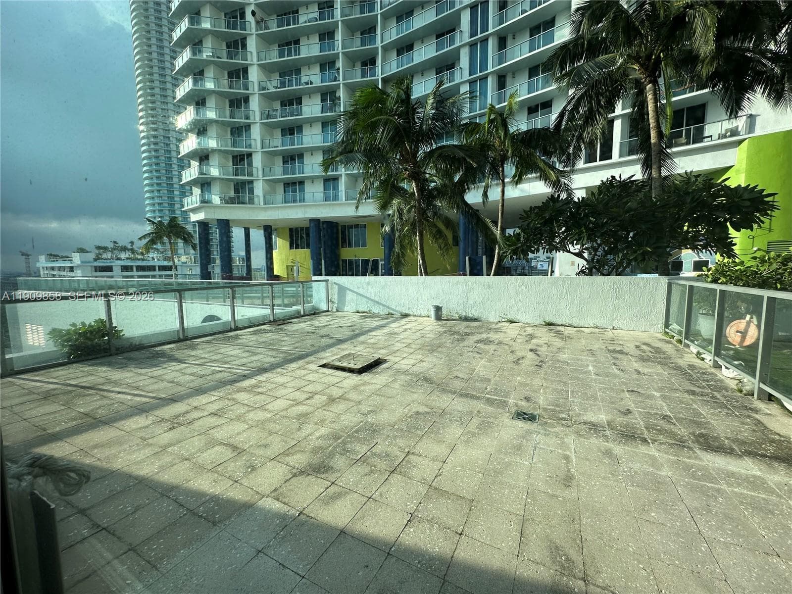 175 SW 7 ST # 1101, Miami FL 33130 — 16